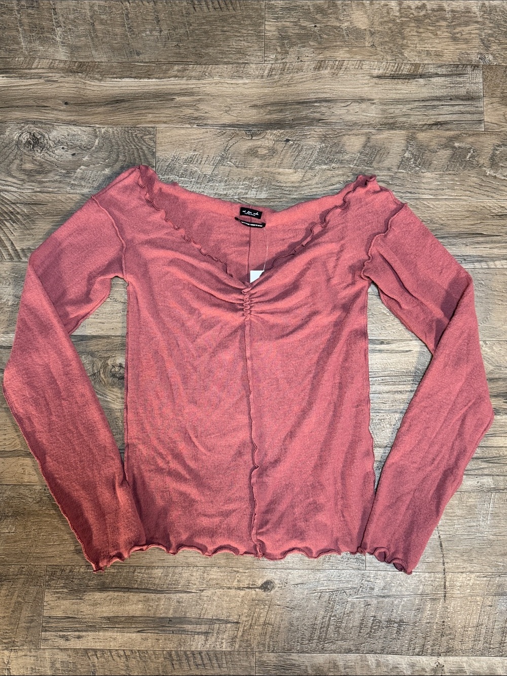 NWT Urban Outfitters Rose Pink Ruffle-Trim Long Sleeve V-Neck Top - Sizd M